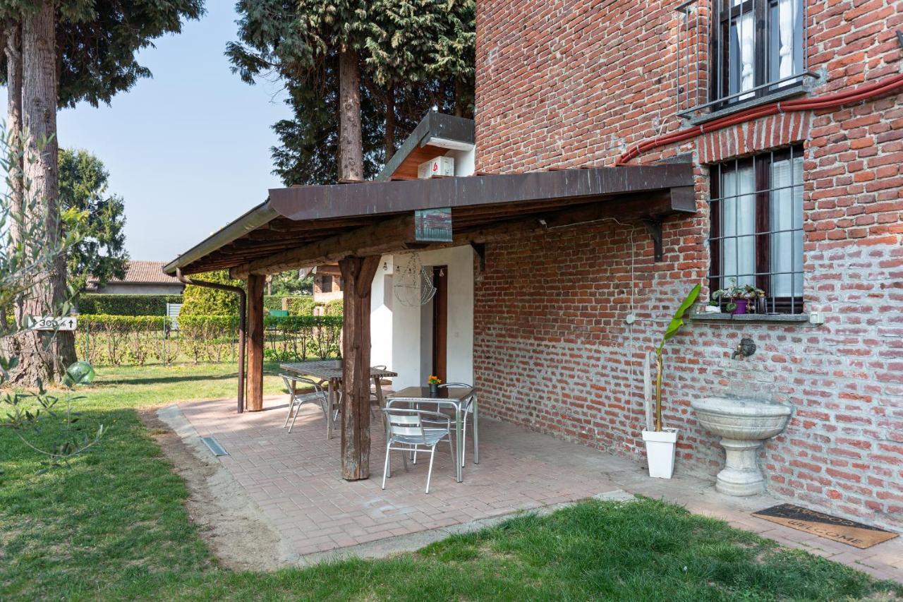 Cascina Cattabreghetta Acomodação com café da manhã Pombia Exterior foto