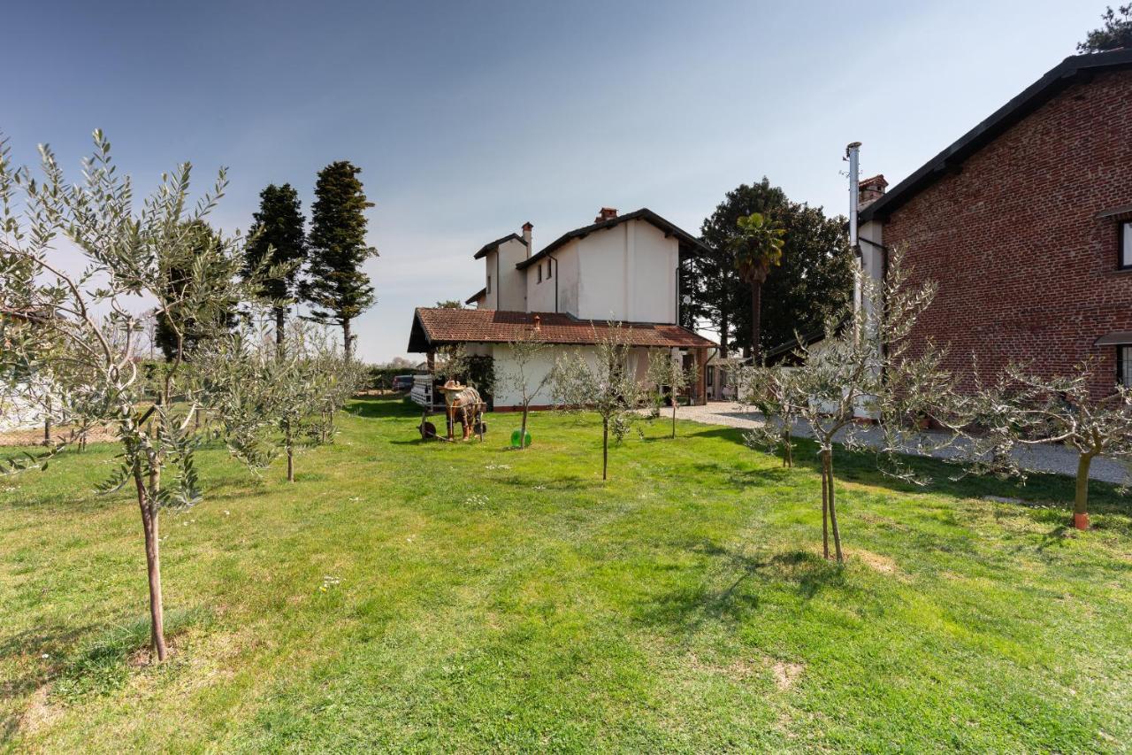 Cascina Cattabreghetta Acomodação com café da manhã Pombia Exterior foto